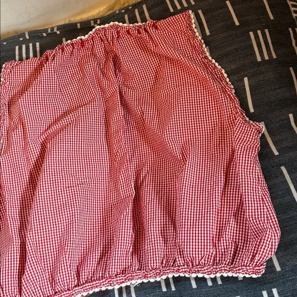 Doen Red Checkered Sleeveless Blouse - Picture 15 of 16